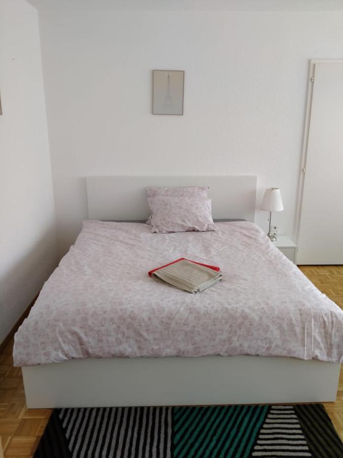 شقة Studio, 4-7 Mins To Bern Main Station By Train المظهر الخارجي الصورة